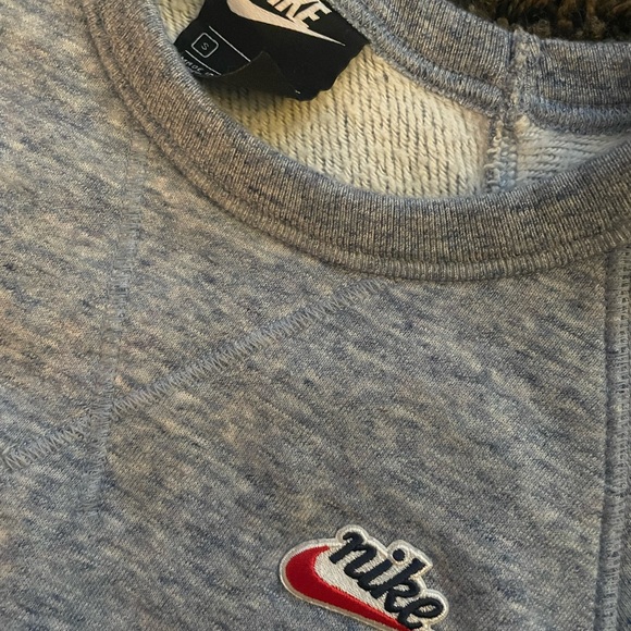 Nike Crewneck - Picture 2 of 2